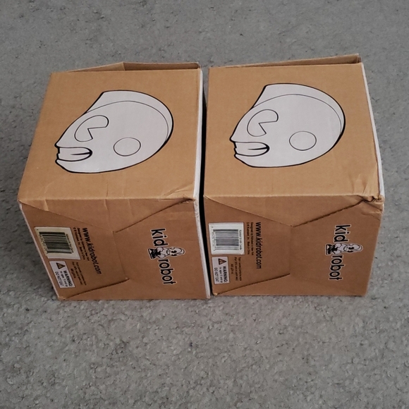 Kidrobot 2x 09 Rare Candles Milk & Pear - Picture 3 of 14